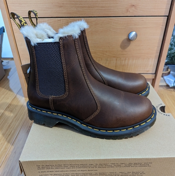 Dr. Martens Shoes Womens Dr Martens 2976 Leonore Chelsea Boot